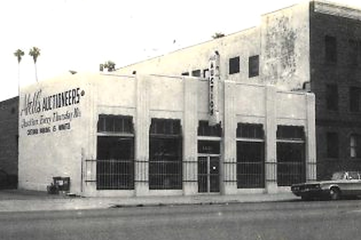Abell's Auctioneers, Los Angeles, photographed in the 1960s — Auction Every Thursday Nite